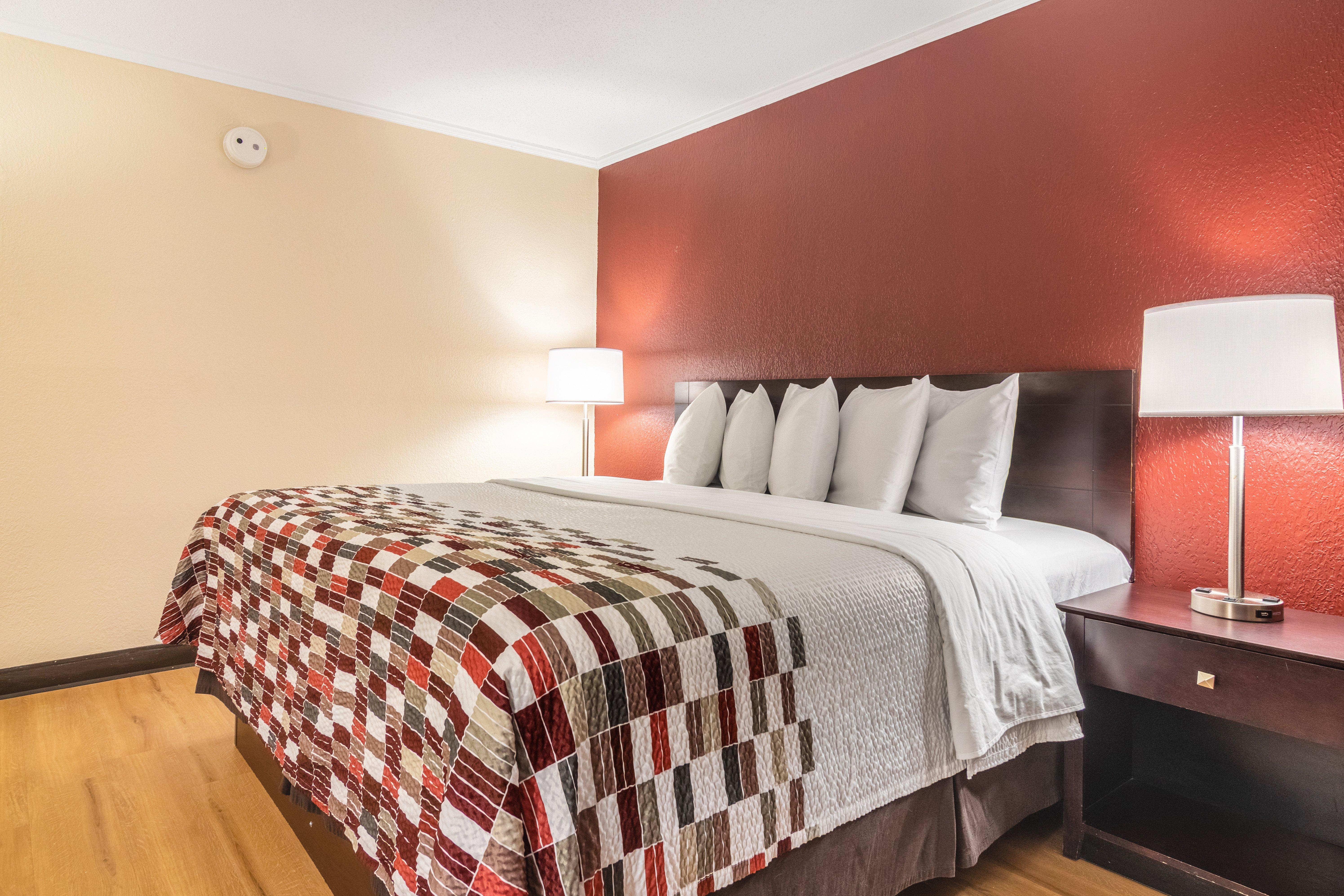 Red Roof Inn Ashtabula - Austinburg Экстерьер фото