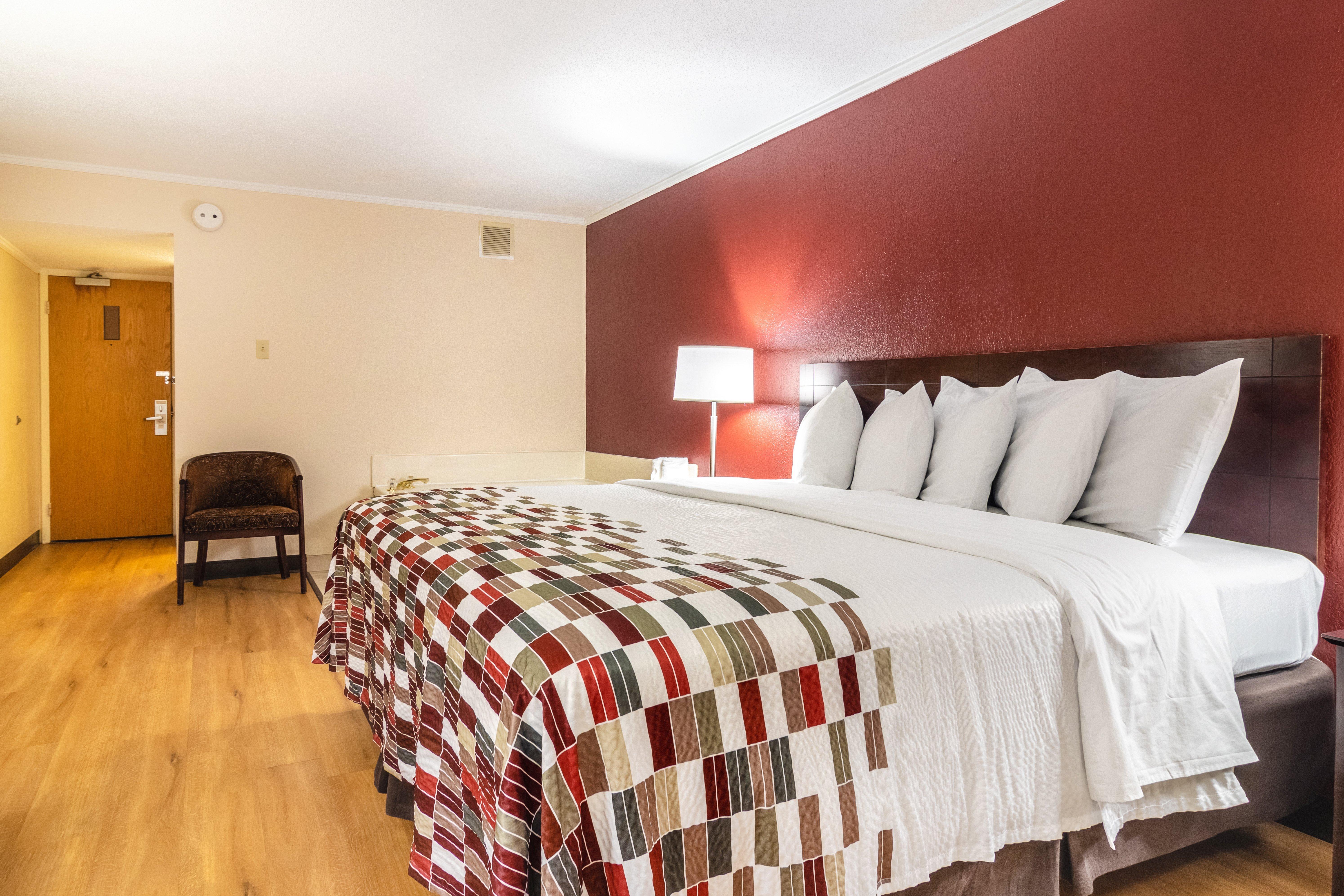Red Roof Inn Ashtabula - Austinburg Экстерьер фото