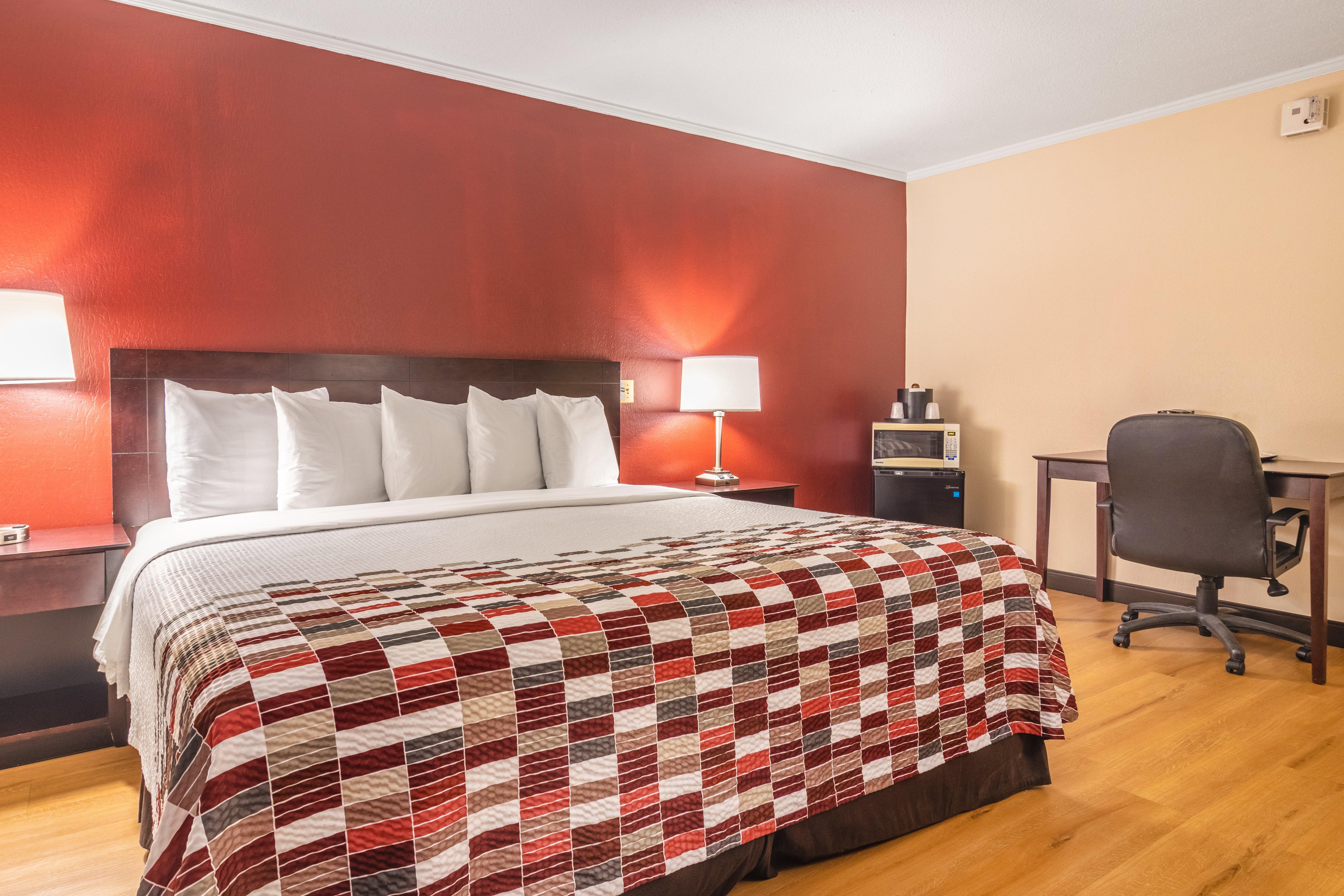 Red Roof Inn Ashtabula - Austinburg Экстерьер фото